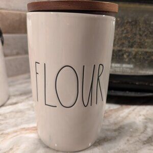 Flour Cellar w/wood lid